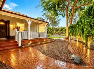 15556 Valerio St, Van Nuys, CA 91406