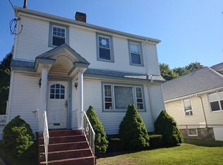 21 Sanborn Ave, West Roxbury, MA 02132