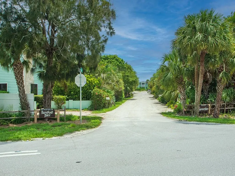 1985 Coco Plum Ln — Photo 28