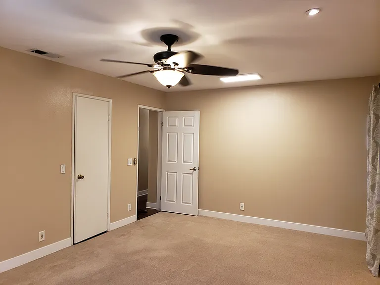 21110 Lycoming St — Photo 36