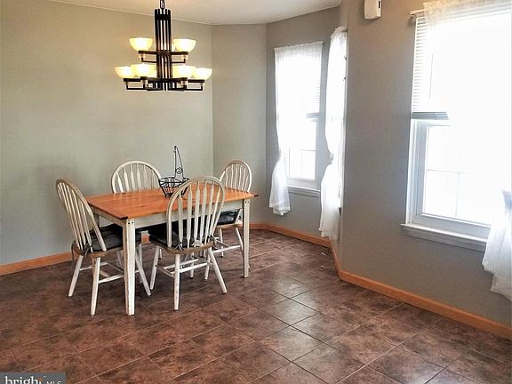 3rd image of 702 Mews Dr