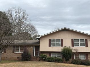 1013 Valley Creek Dr, Anniston, AL 36207
