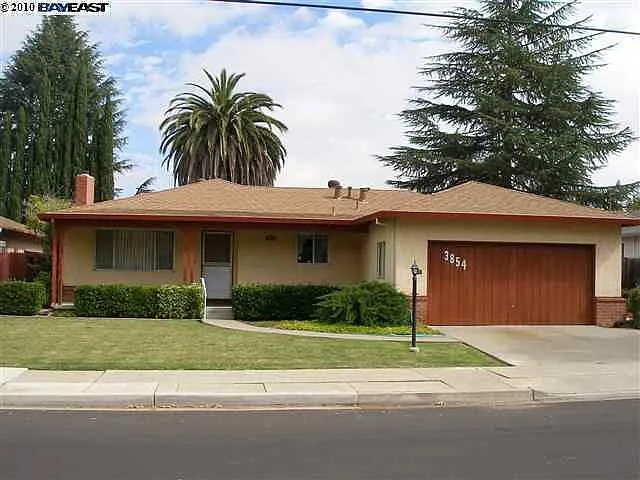 3854 Pestana Way photo 1