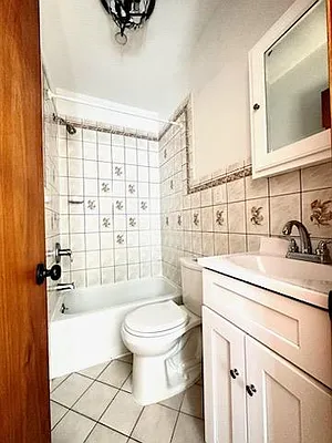 Rented by Apple Exclusive Realty Inc | media 26