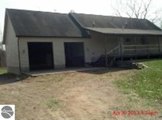 8700 E Grass Lake Rd, Clare, MI 48617