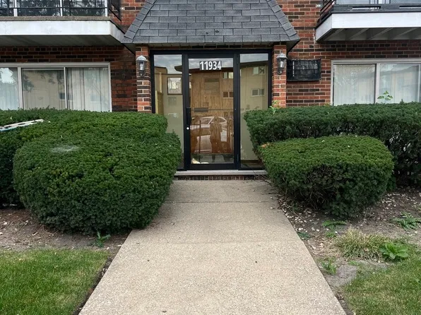 11934 S Ridgeway Ave APT 1C, Alsip, IL 60803