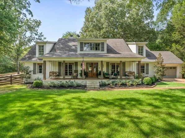 501 N Country Way Dr, Cordova, TN 38018