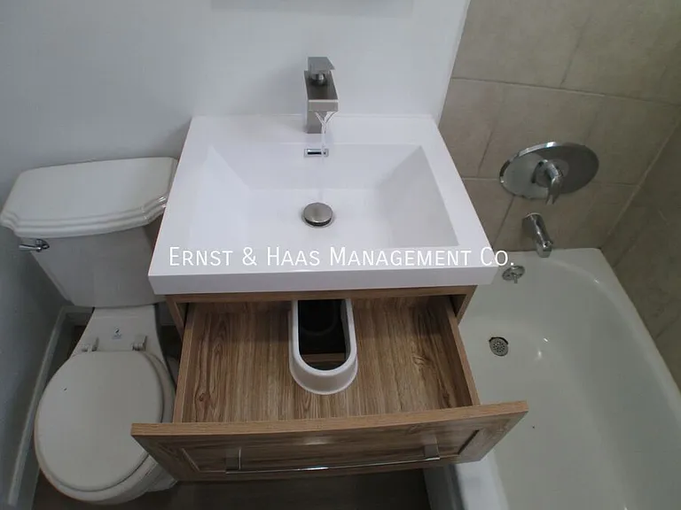 230 E Hullett St #1 — Photo 20