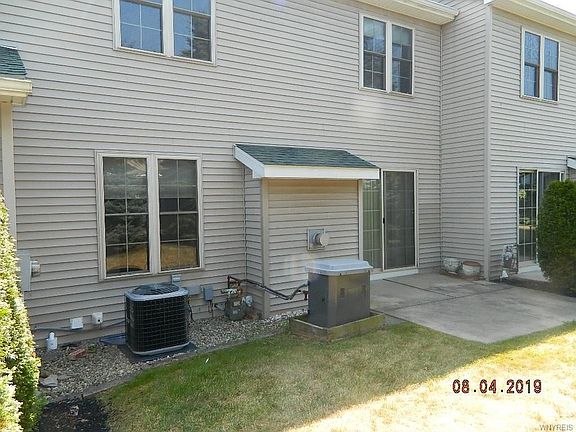 3rd image of 34 Gardenville On The Grn