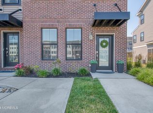 14 Midway Rd S, Farmingdale, NJ 07727