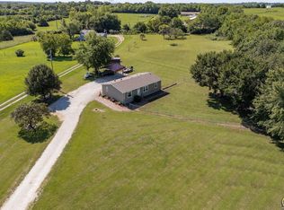 2025 NE 74th St, Meriden, KS 66512