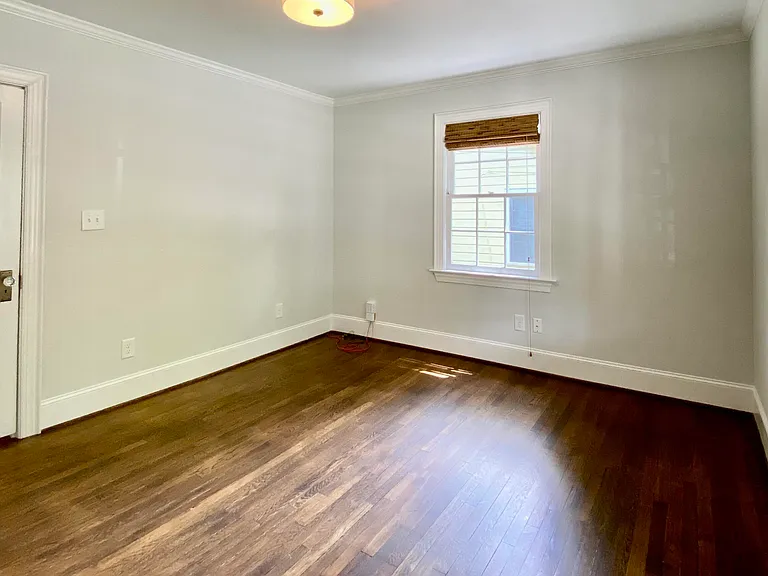 1317 Vickers Ave — Photo 22