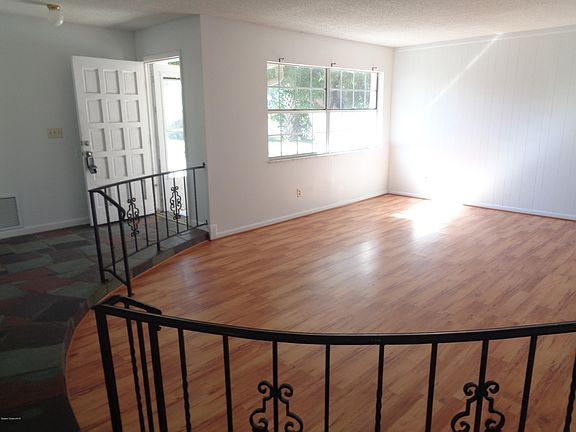 5th image of 2501 Plantation Dr