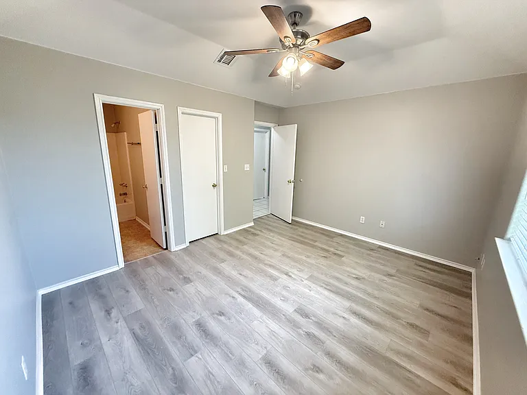 2754 FM 1044 — Photo 12