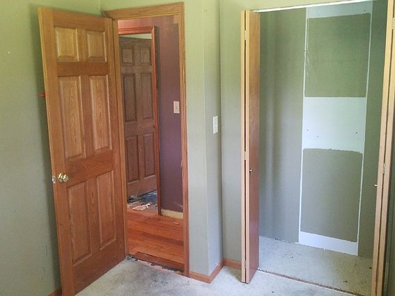 4th image of 14393 300th St
