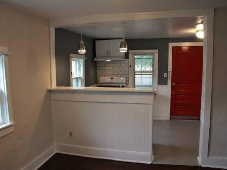 2717 E Johnson St #HOUSE — Photo 2