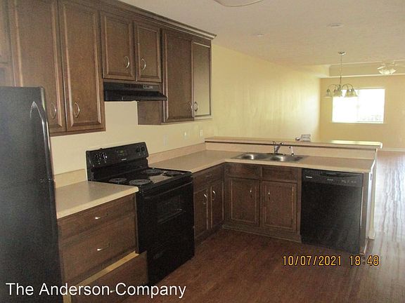 3rd image of 123A Magnolia Ave #123-A