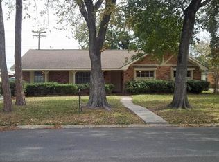 10015 Greenwillow Dr, Houston, TX 77035