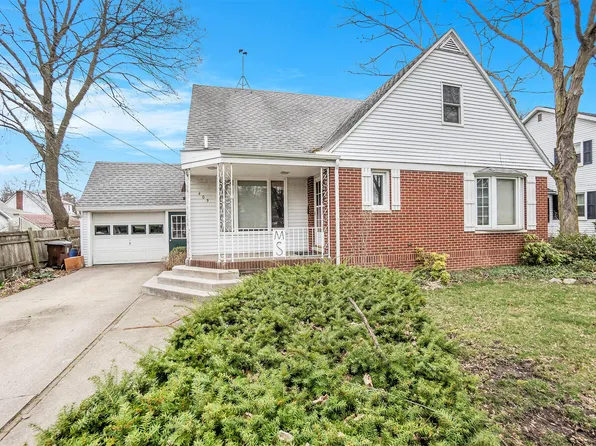 409 E Main St, Fremont, MI 49412