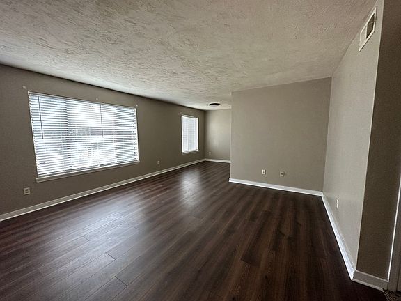 2nd image of 581 Chicopee Ct APT A