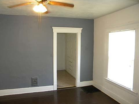 5th image of 1115 W 9th St