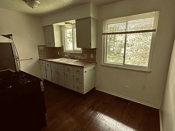 3rd image of 4366 N Norman Dr