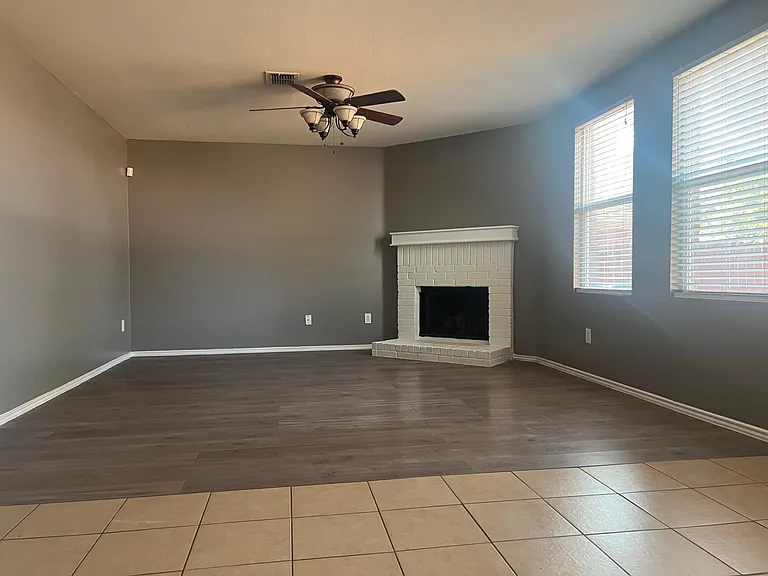 10956 Rankin Dr — Photo 6