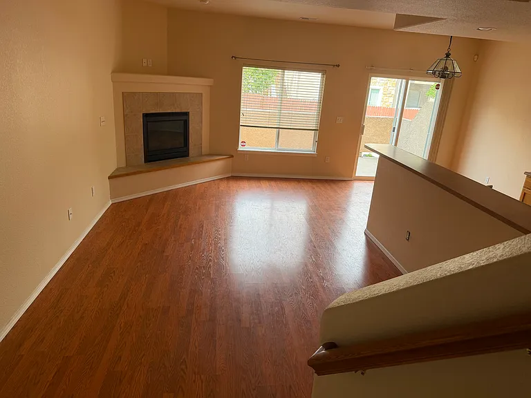 1056 Cheyenne Villas Point — Photo 6