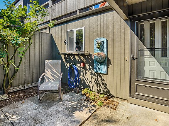 2nd image of 1639 NW Eastbrook Ct