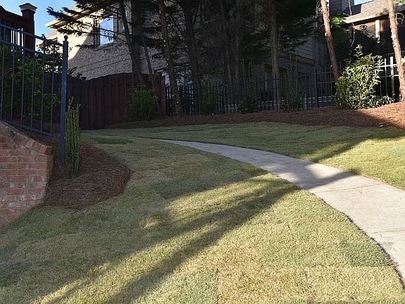 4th image of 2619 Hidden Falls Dr