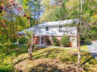 200 Riley Ln, Pisgah Forest, NC 28768