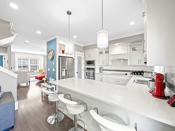 4th image of 7177 179th St #9