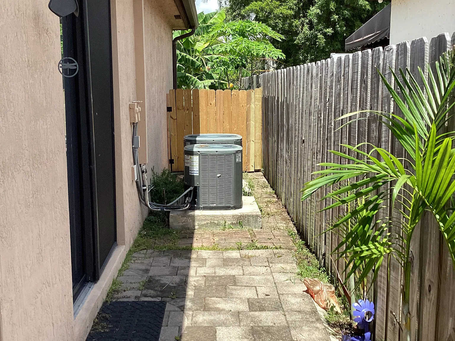 2 bed, 800 sqft, $1,850 — Photo 2