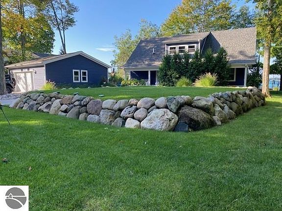 4th image of 4399 N East Torch Lake Dr