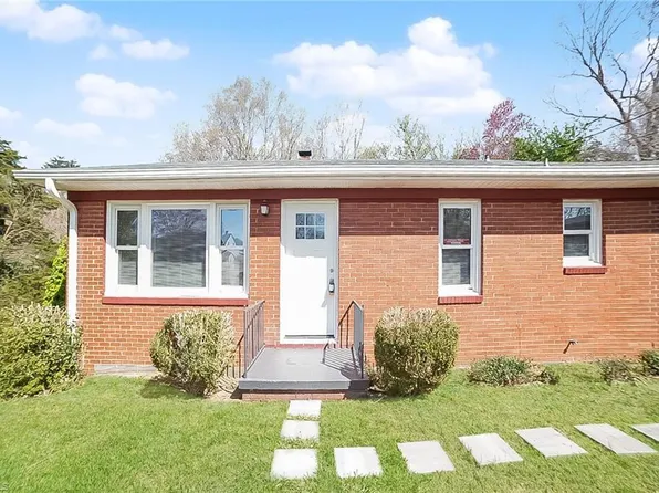 201 Cecil Dr, Winston Salem, NC 27105