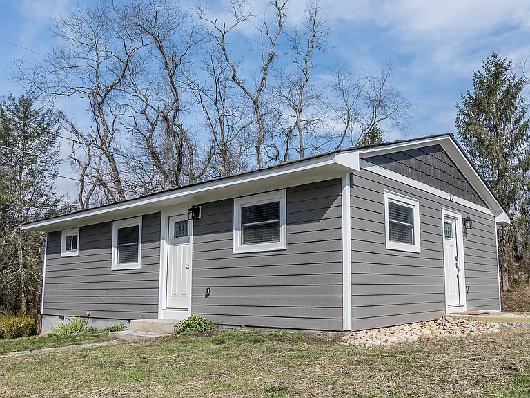Colwell Dr — Photo 7