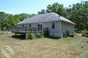 3rd image of 10211 Fairlane Dr