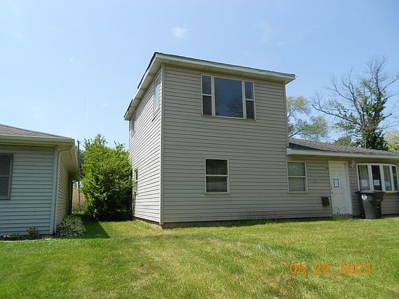 2nd image of 4078 Willow St