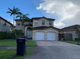 15526 SW 23rd Ln, Miami, FL 33185