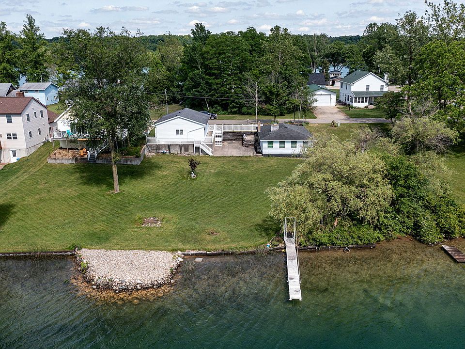 1st image of 65572 W Peninsula Dr