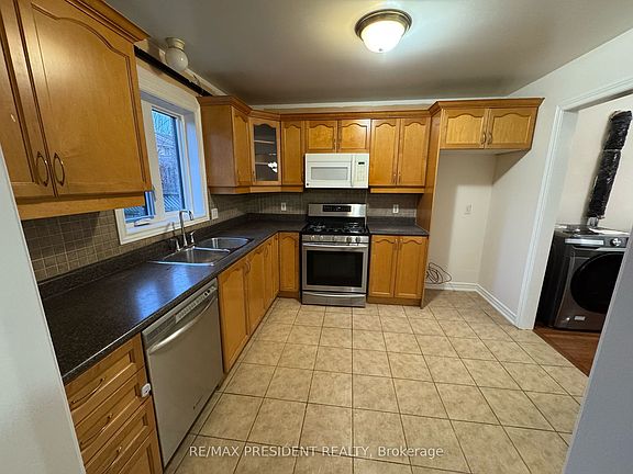 3rd image of 14 Peachwood Cres
