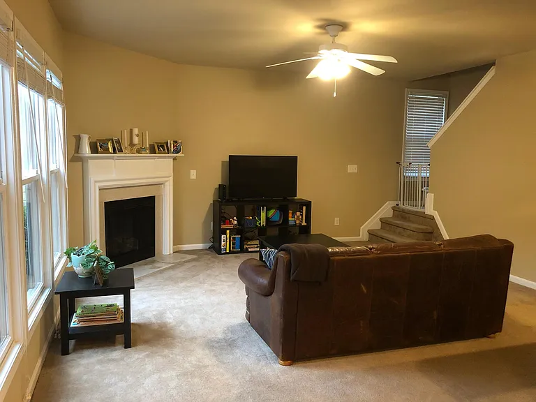 3901 Portland Trail Dr — Photo 9