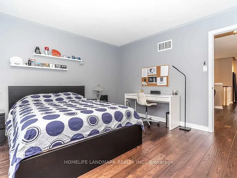 66 Woodcock Ave #MAIN UPPER — Photo 23
