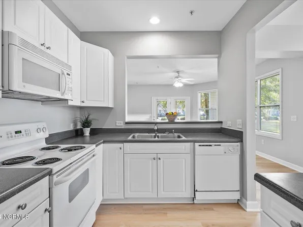 706 Indica Court #102, Wilmington, NC 28405