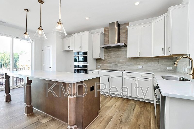 1st image of 7118 Westrow Ave
