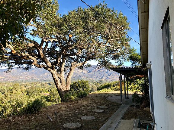 3rd image of 1364 Crestline Dr