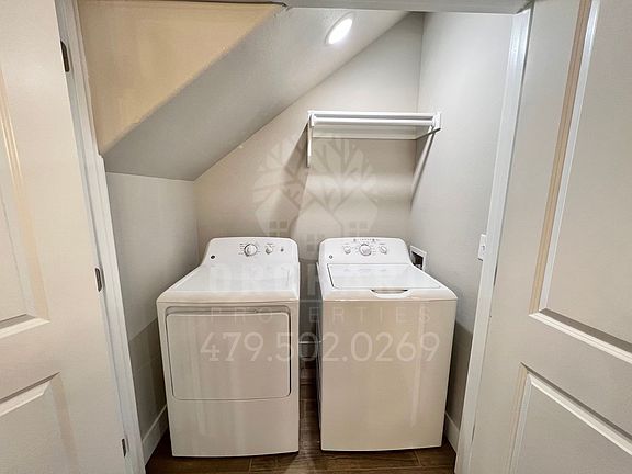 5th image of 1829-1839 Brookview Cir #1829