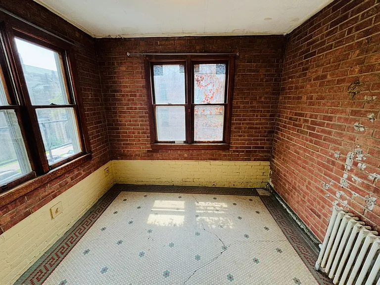 38 Willett St #2 — Photo 16