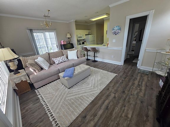 5th image of 4713 Wild Iris Dr. #205