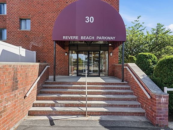 3rd image of 30 Revere Beach Pkwy APT 114